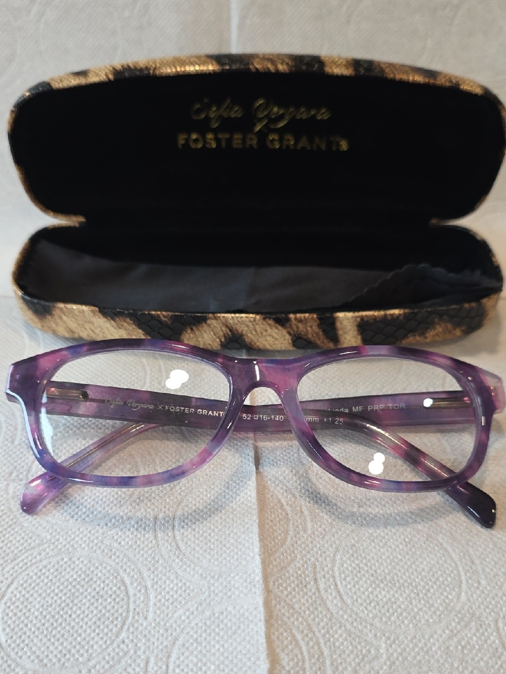 Sofia X Sofia Vergara Foster Grant Translucent Purple Reading Glasses +1.25